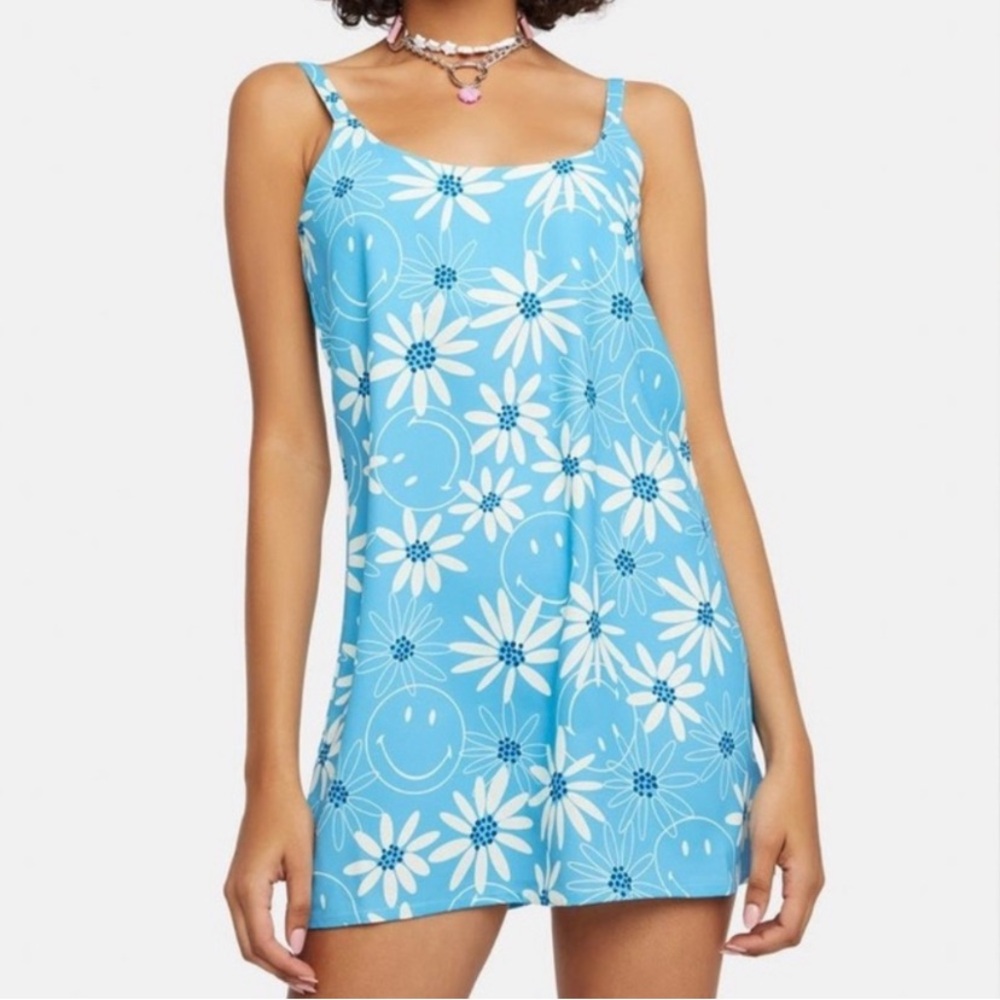 BSR by Samii Ryan Small Sky Blue Smiley Daisy Floral Print Spaghetti  Mini Dress